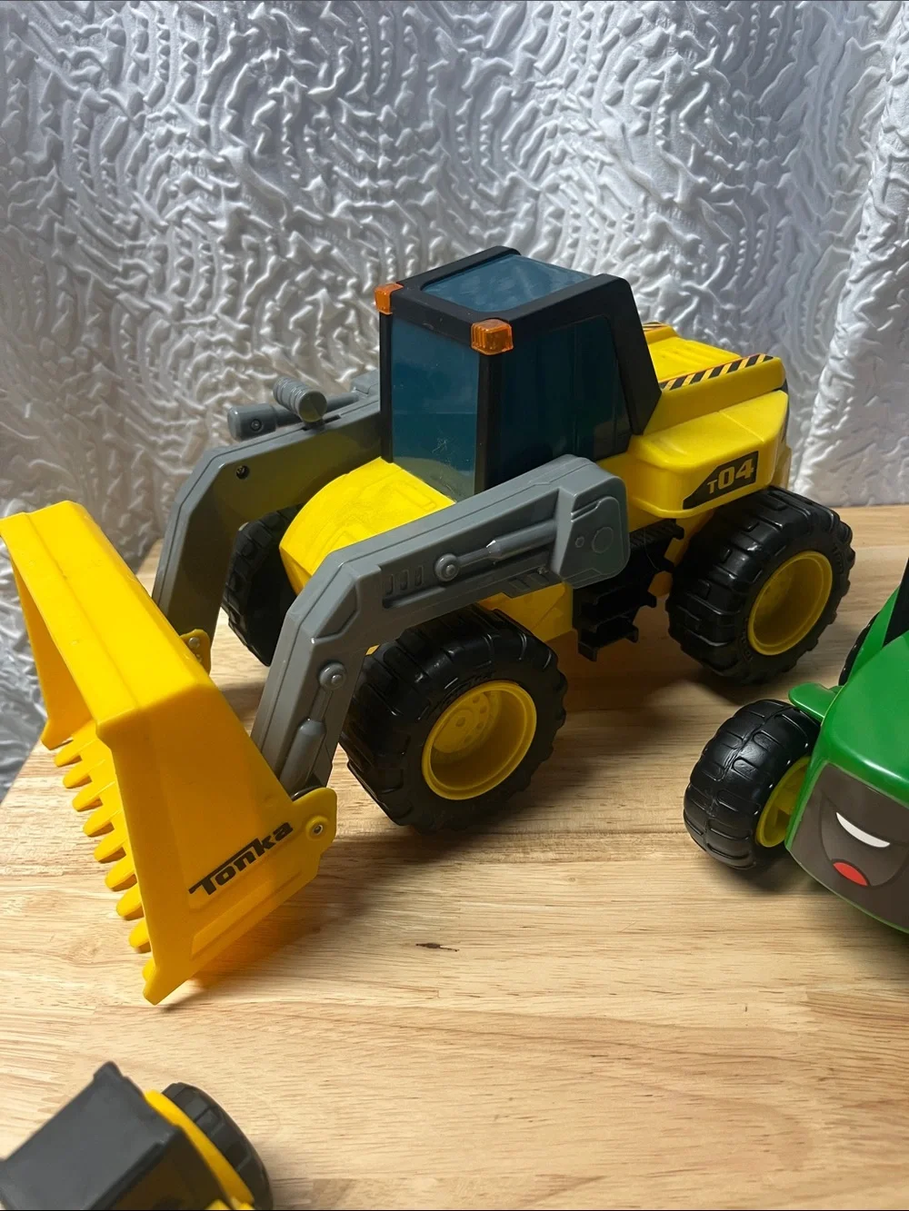 Tonka & John Deere Toy Construction Vehicle Lot Front Loader Tractor Toddler